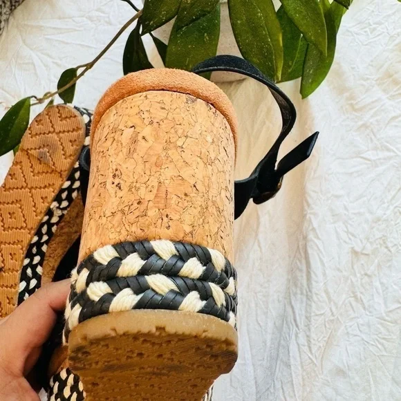 Really cute zodiac court platform - Picture 7 of 10